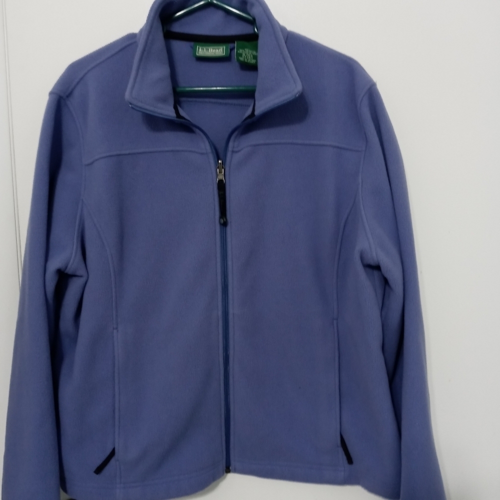 L. L. Bean long sleeve Full zip Fleece Jacket With Zip Up Pockets XL